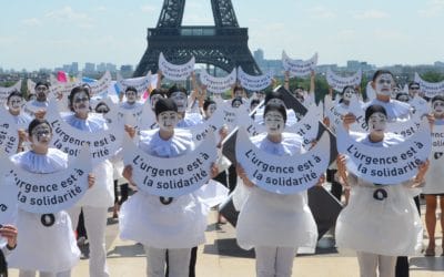 Mobilisation des 600 Pierrots au Trocadéro
