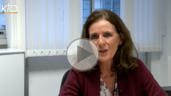 Caroline Roux présente une étude sur la prise en charge des personnes en fin de vie