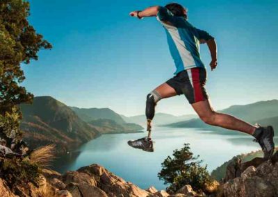 Actualité bioéthique 2 des exosquelettes pour aider les personnes handicapées