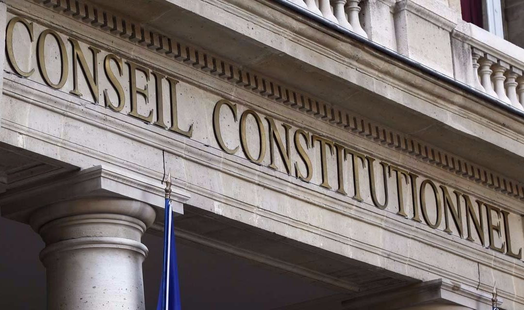 Décodeur n° 48 : « IVG : les députés votent le délit d’entrave numérique »