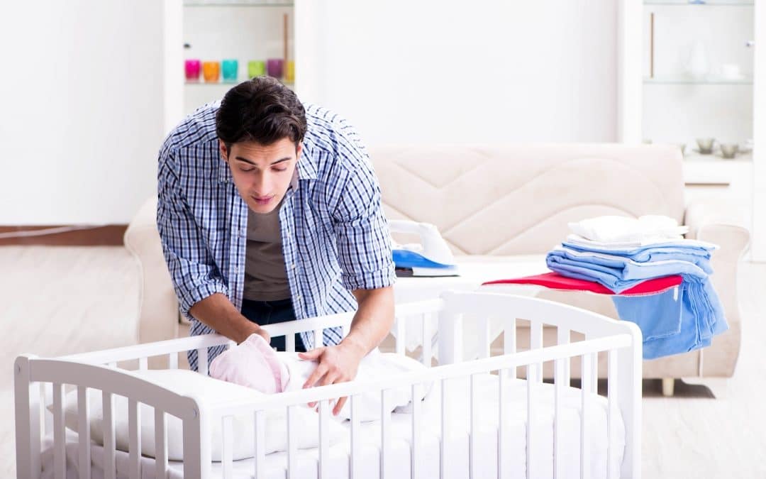 congé paternité : allongement de 14 à 28 jours