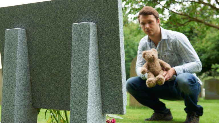 france : la mortalité infantile augmente de manière inexpliquée