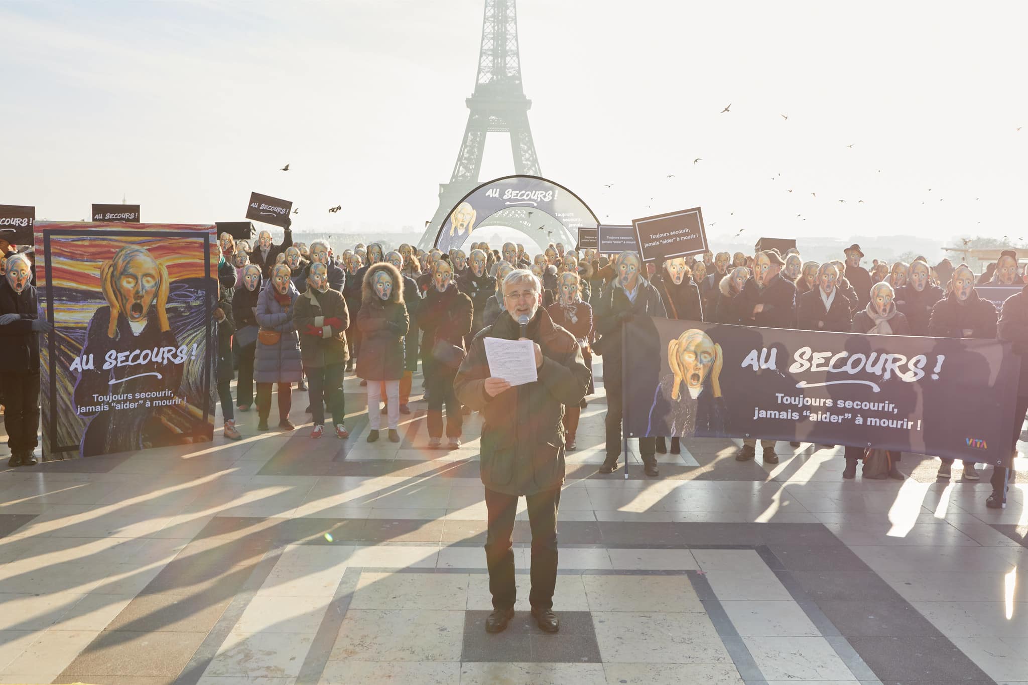 mobilisation d'alliance vita contre le suicide assisté 2 décembre au secours le cri