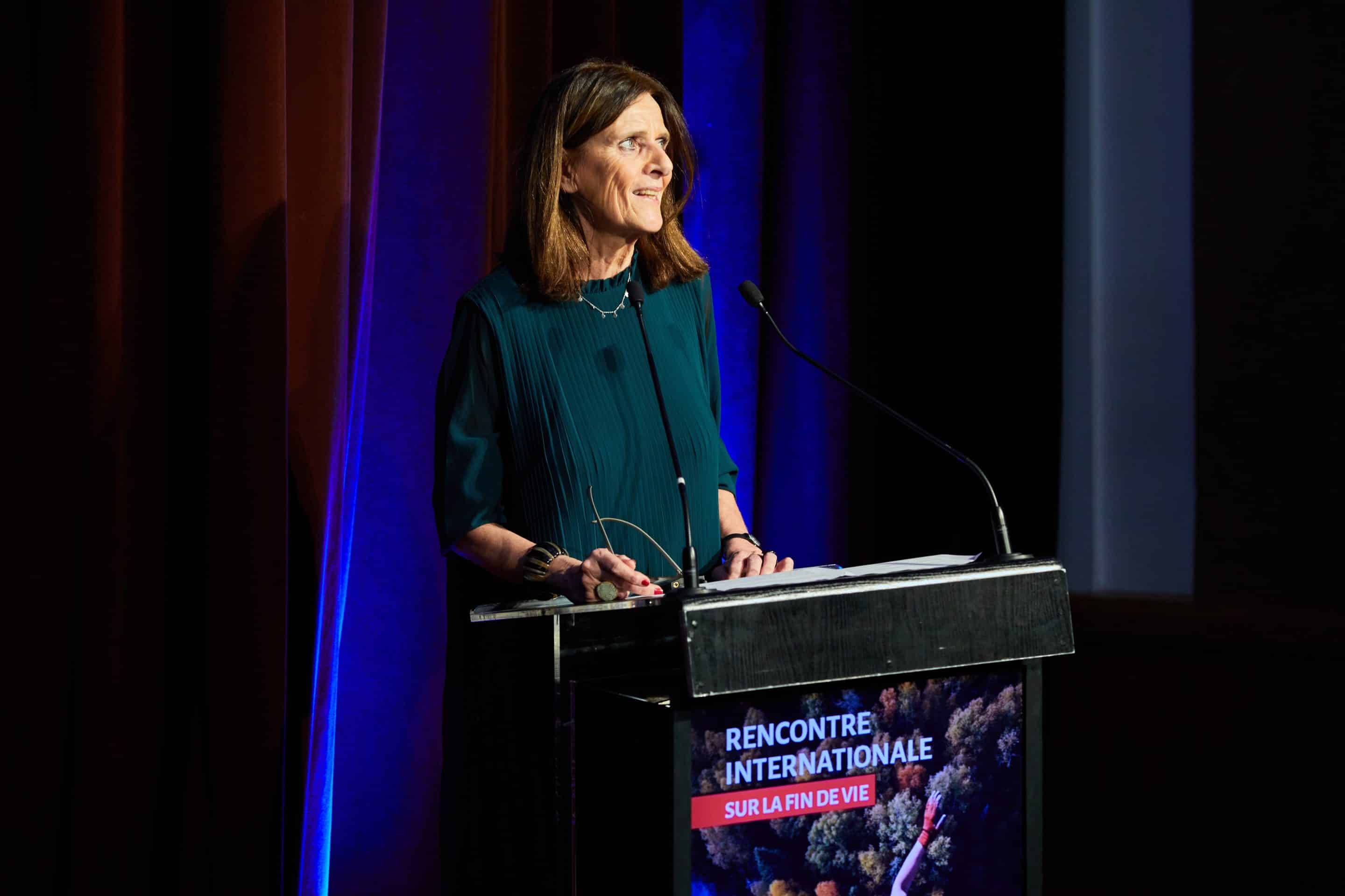 caroline roux vita international