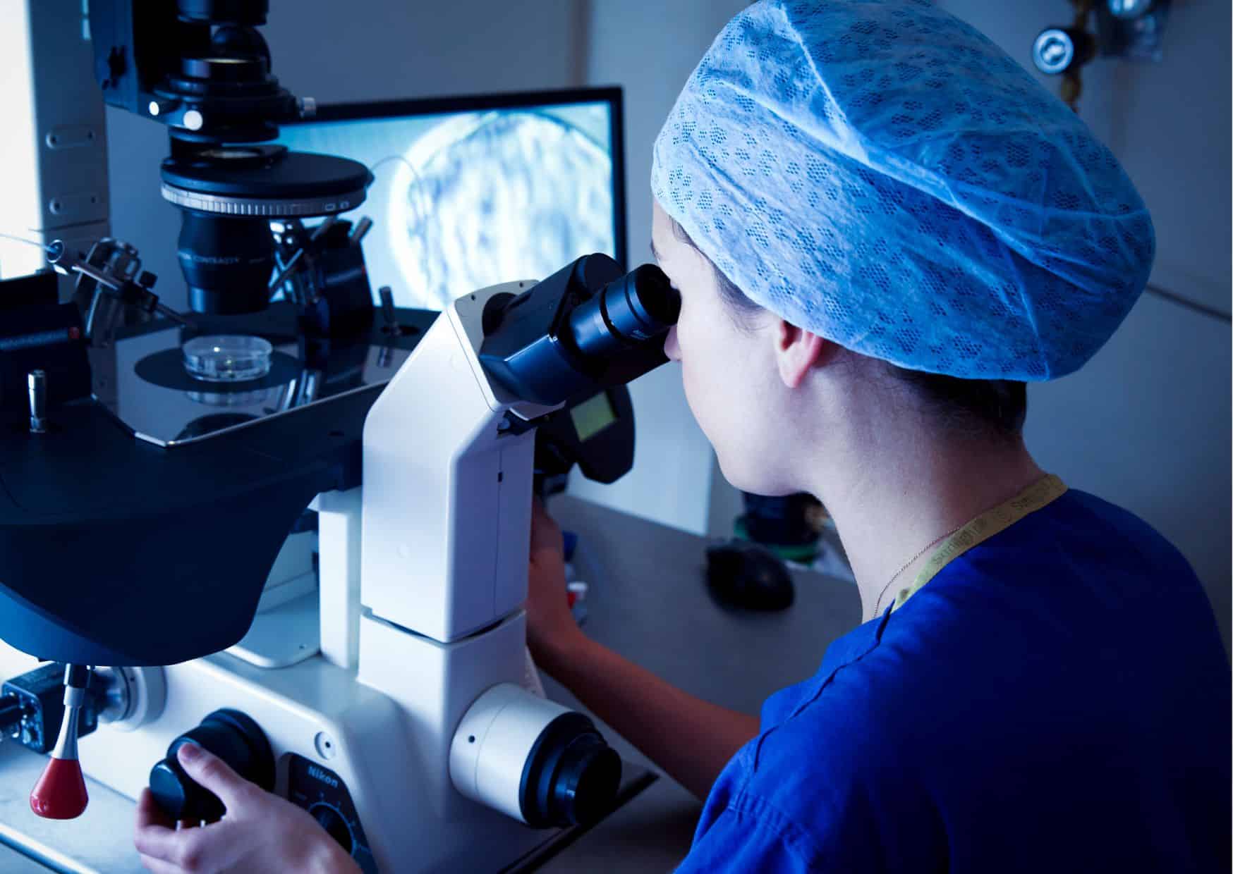 les techniques de procréation artificielle font‑elles progresser les droits des femmes ?